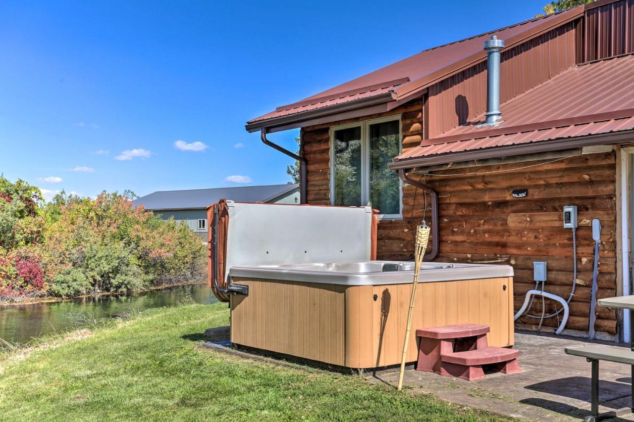 Rustic Spearfish Cabin On 12-Acre Trout Farm Exterior foto